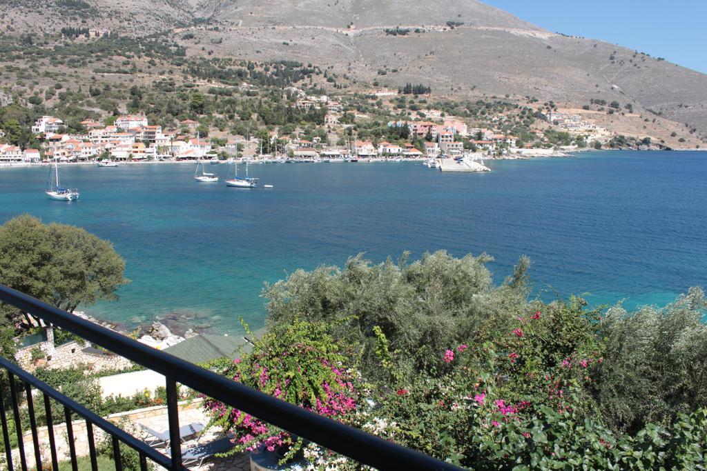 Ballas Apartments أيّا إفيميا المظهر الخارجي الصورة