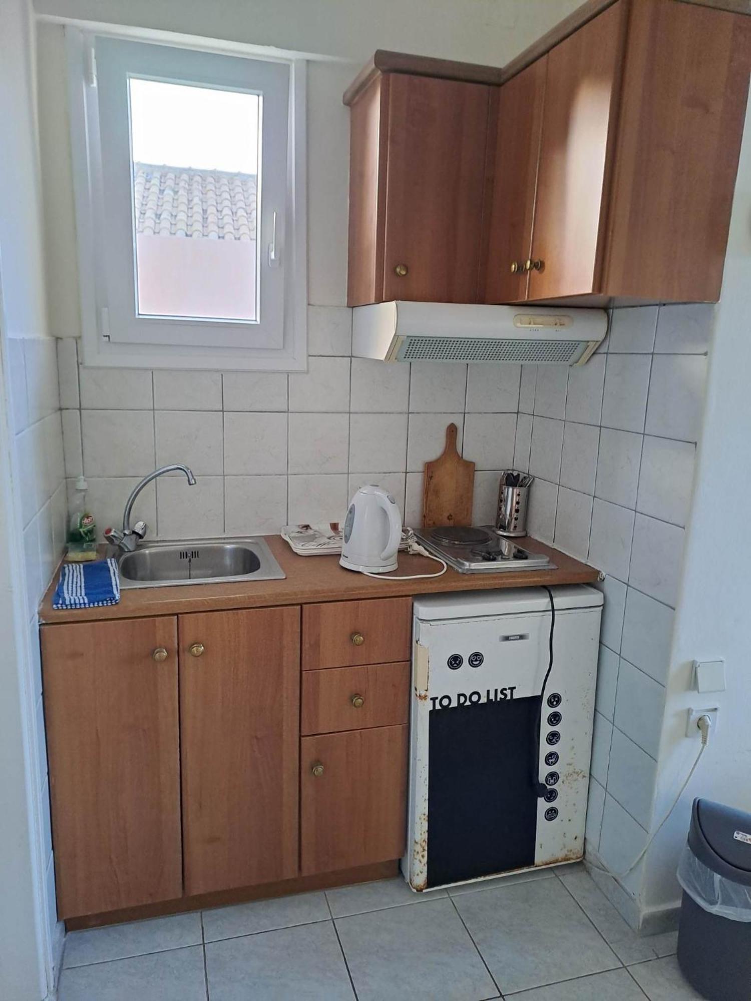 Ballas Apartments أيّا إفيميا المظهر الخارجي الصورة