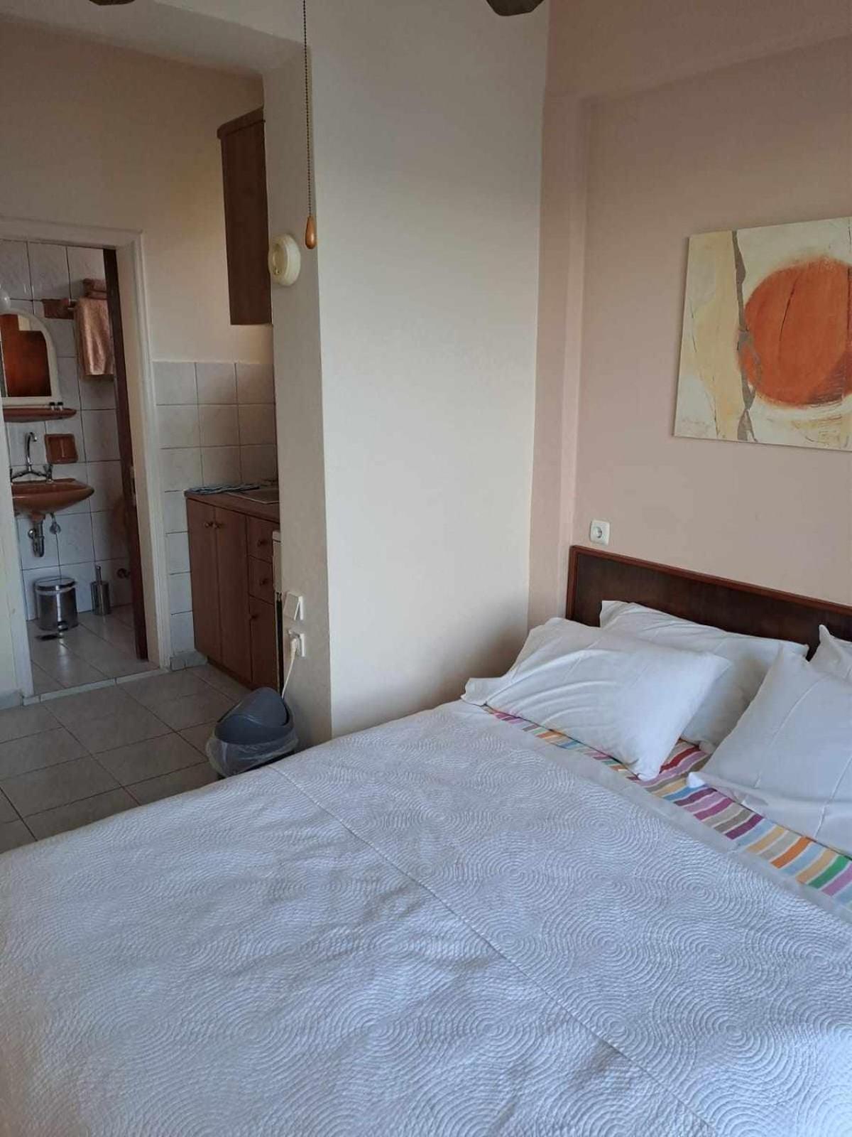 Ballas Apartments أيّا إفيميا المظهر الخارجي الصورة